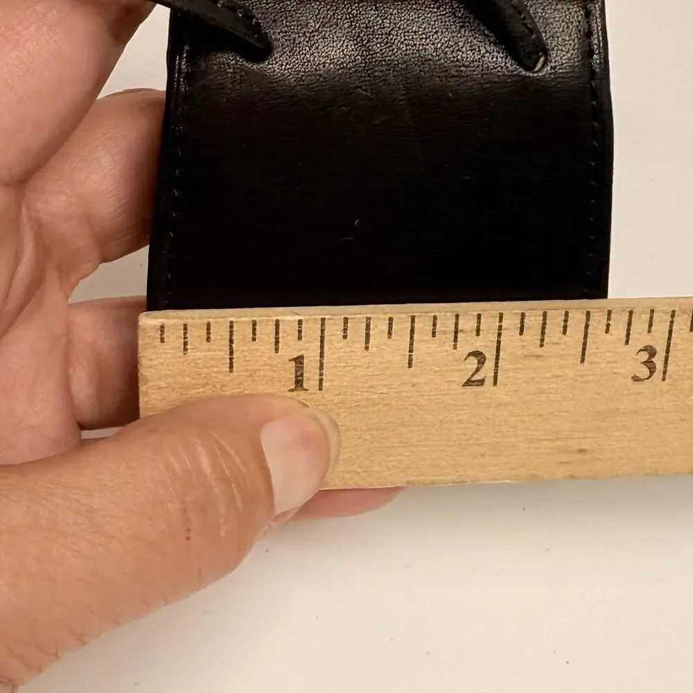 Vintage Wilson’s Black Leather Mini Coin Purse With Kisslock Closure & Keychain